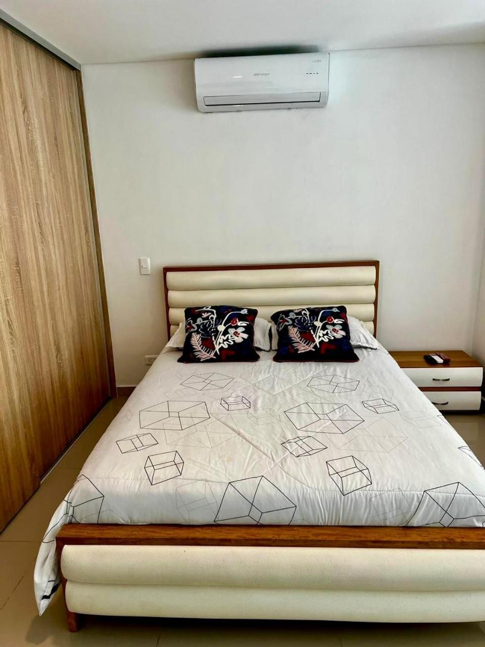 Apartamentos Cartagena Marbella Suite Exterior foto